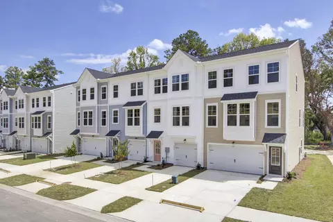 427 Caledon Ct, Johns Island, SC 29455