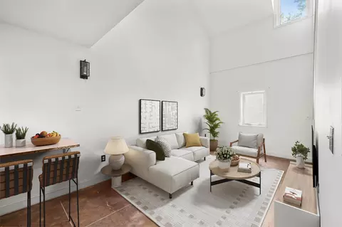 24 Strawberry Ln #B, Charleston, SC 29403