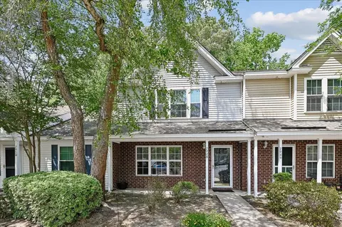 7948 Shadow Oak Dr, North Charleston, SC 29406