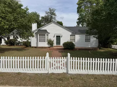 200 N Lemacks St, Walterboro, SC 29488