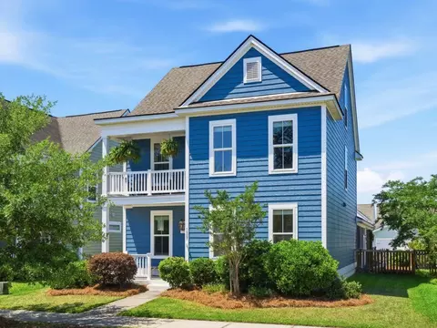 1827 Gammon St, Charleston, SC 29414