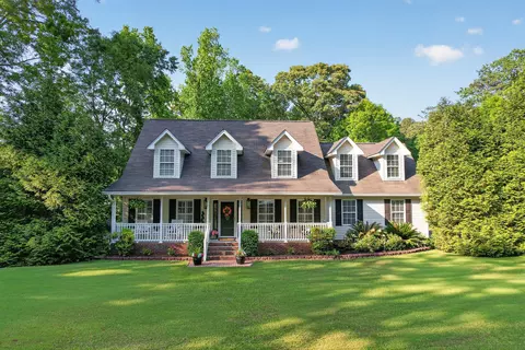 28 Santee Lakes Ct, Elloree, SC 29047