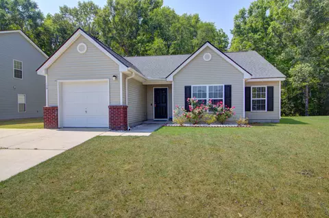 139 Old Tree Rd, Goose Creek, SC 29445