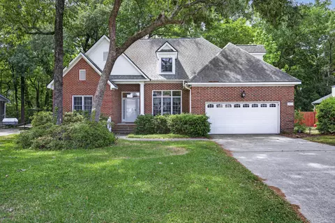 5425 Roxbury Dr, Charleston, SC 29418