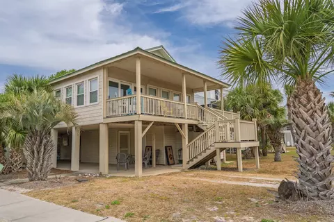2708 Palmetto Blvd, Edisto Beach, SC 29438
