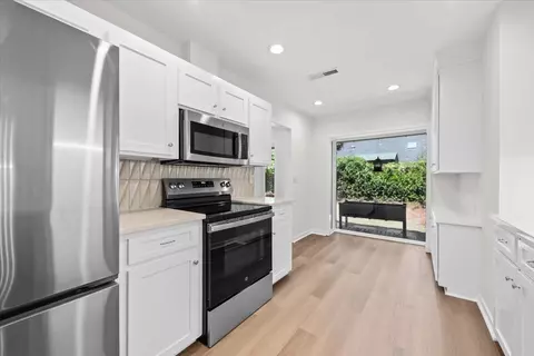 1120 Daffodil Ln, Mount Pleasant, SC 29464