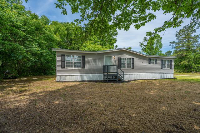 210 Grass Rd, Saint Stephen, SC 29479