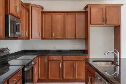 Kitchen - 353 Blue Oak Dr, Moncks Corner, SC 29461 photo 7 of 10