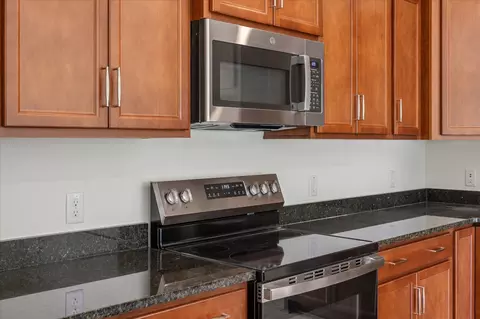 Kitchen - 353 Blue Oak Dr, Moncks Corner, SC 29461 photo 8 of 10