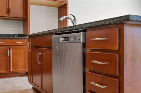Kitchen - 353 Blue Oak Dr, Moncks Corner, SC 29461 photo 9 of 10