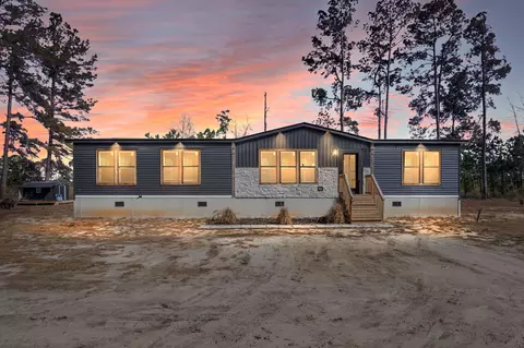 142 Beejay Ln, Ridgeville, SC 29472