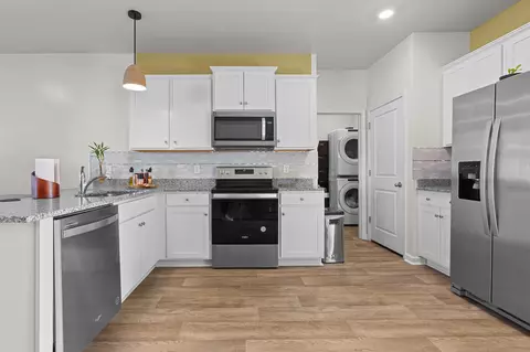 Kitchen - 419 Blue Elderberry Run, Moncks Corner, SC 29461 photo 3 of 3
