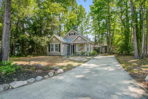 100 Fern Ct, Summerville, SC 29486
