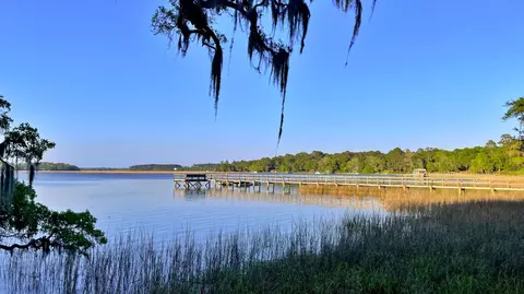 1828 Leadenwah Dr, Wadmalaw Island, SC 29487