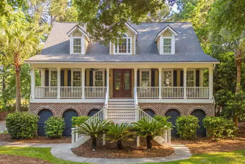 3868 Colonel Vanderhorst Cir, Mount Pleasant, SC 29466