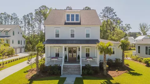 1699 Crab Bank Dr, Mount Pleasant, SC 29466
