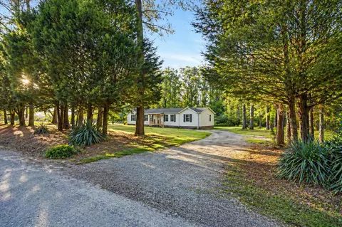 527 Popa Rd, Jamestown, SC 29453