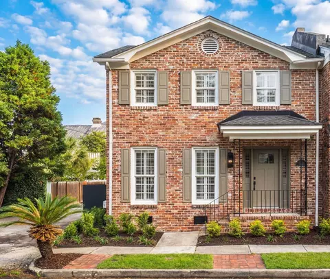 2 Gadsden St #B, Charleston, SC 29401