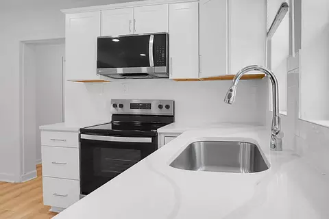 Kitchen - 207 Trivers Dr, Moncks Corner, SC 29461 photo 5 of 5