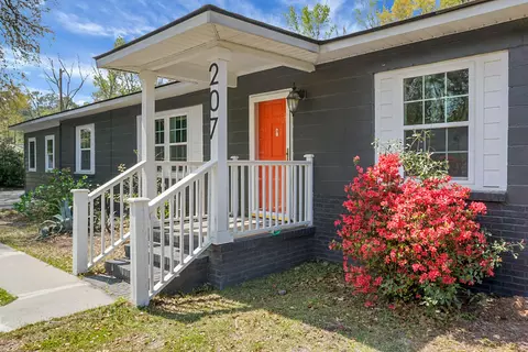 Exterior - 207 Trivers Dr, Moncks Corner, SC 29461 photo 2 of 12