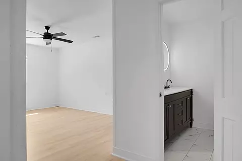Entry Way - 207 Trivers Dr, Moncks Corner, SC 29461 photo 1 of 7