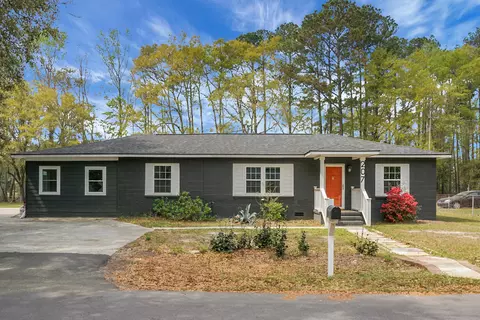 Exterior - 207 Trivers Dr, Moncks Corner, SC 29461 photo 1 of 12