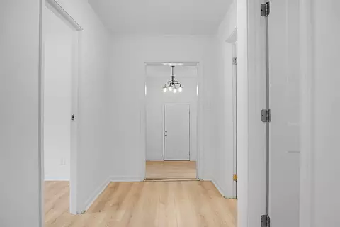 Entry Way - 207 Trivers Dr, Moncks Corner, SC 29461 photo 4 of 7
