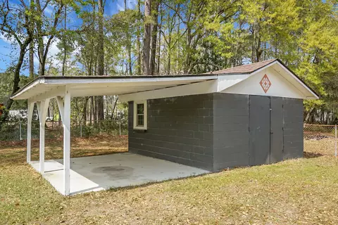 Exterior - 207 Trivers Dr, Moncks Corner, SC 29461 photo 5 of 12