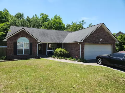 330 Camelot Dr, Goose Creek, SC 29445