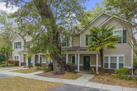 105 Chinquapin Dr, Summerville, SC 29485