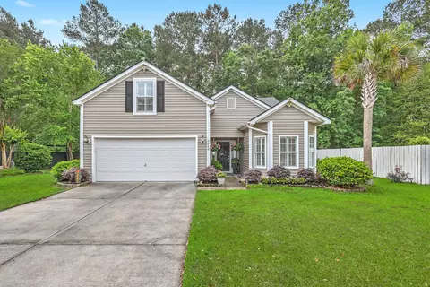 9060 Pickett Fence Ln, Summerville, SC 29485