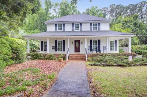 1011 Harbortowne Rd, Charleston, SC 29412