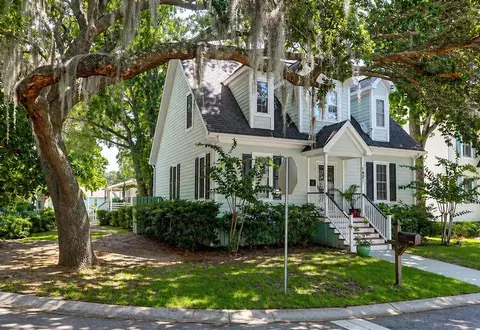 1421 N N Pt, Mount Pleasant, SC 29464