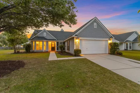 1570 Sweet Myrtle Cir, Mount Pleasant, SC 29466