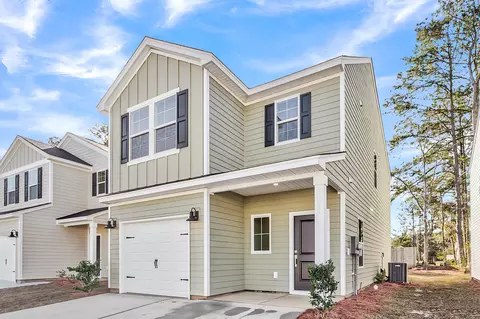 227 Central Creek Dr, Goose Creek, SC 29445