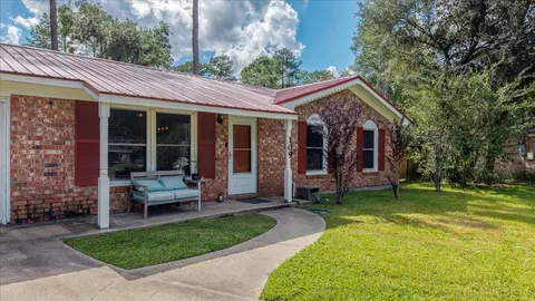 109 Robin Ct, Summerville, SC 29485
