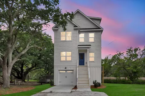 1552 N Avalon Cir, Charleston, SC 29407
