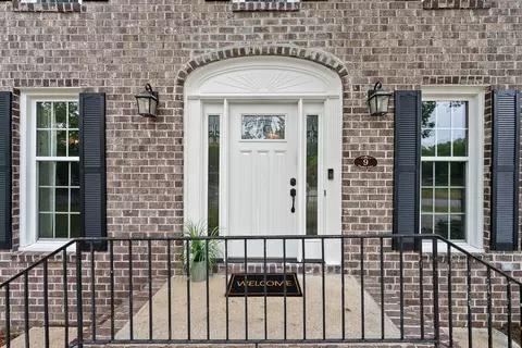 9 Windsor Dr, Charleston, SC 29407