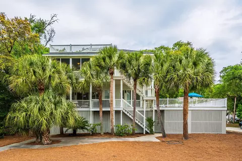 17 Sand Dollar Dr, Isle Of Palms, SC 29451