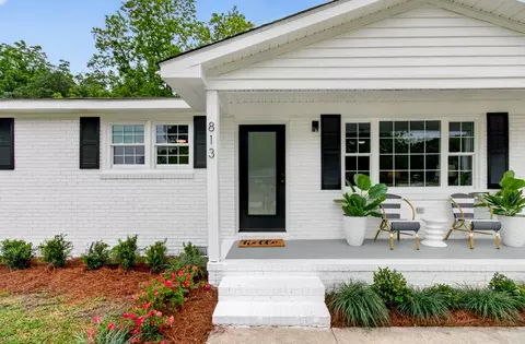 813 Brigantine Dr, Charleston, SC 29412