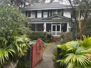 2136 Saint Lukes Dr, Charleston, SC 29412