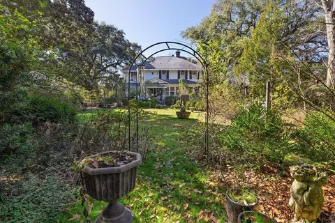 2127 Coker Ave, Charleston, SC 29412
