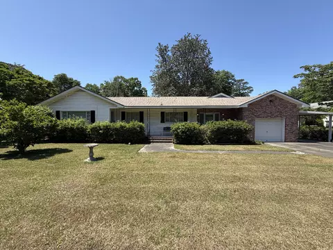 1024 Lepley Rd, Hanahan, SC 29410