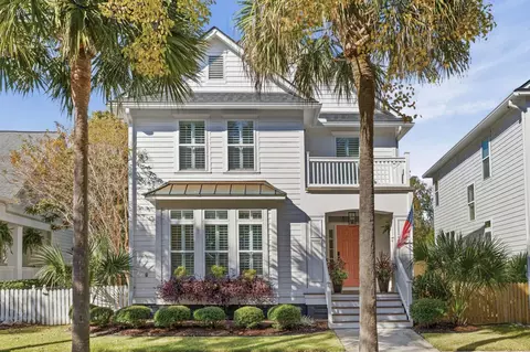 164 Etiwan Park St, Daniel Island, SC 29492