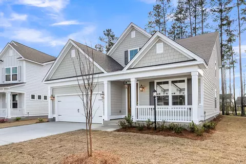 745 Maynard Ln, Summerville, SC 29486