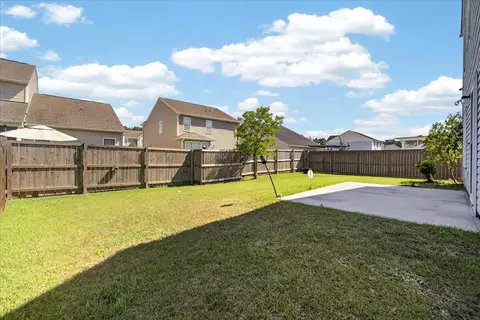 Exterior - 426 Thoroughbred Dr, Moncks Corner, SC 29461 photo 5 of 8