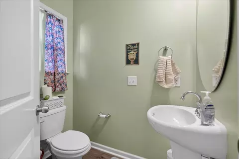 Bath - 426 Thoroughbred Dr, Moncks Corner, SC 29461 photo 1 of 4