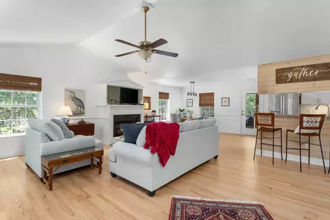 1604 Macoma Rd, Mount Pleasant, SC 29466