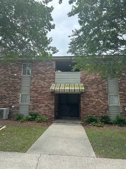 704 Andrea Ct, Hanahan, SC 29410