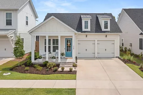 320 Trailmore Ln, Summerville, SC 29486